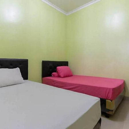Hotel Kostawira Syariah Bintaro Mitra Reddoorz Mencil Zewnętrze zdjęcie
