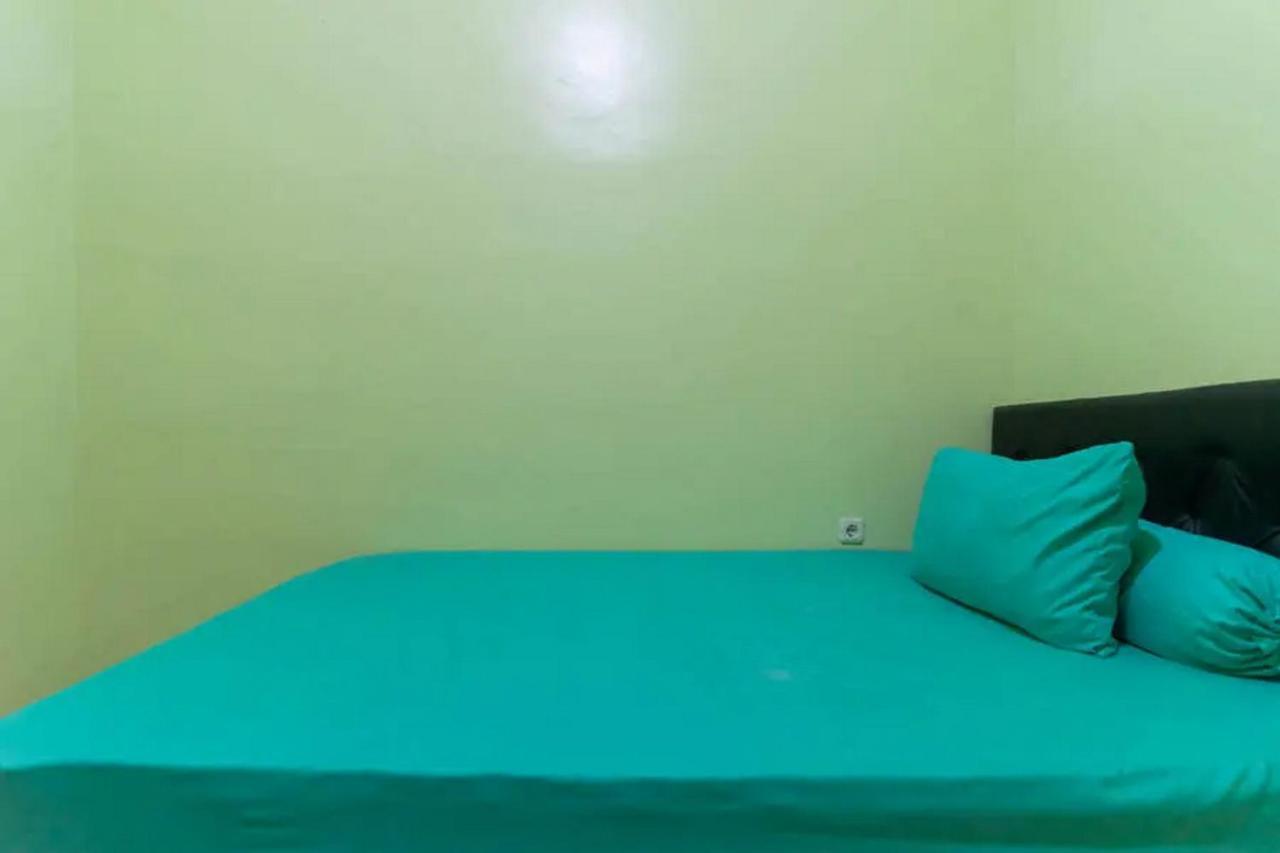 Hotel Kostawira Syariah Bintaro Mitra Reddoorz Mencil Zewnętrze zdjęcie