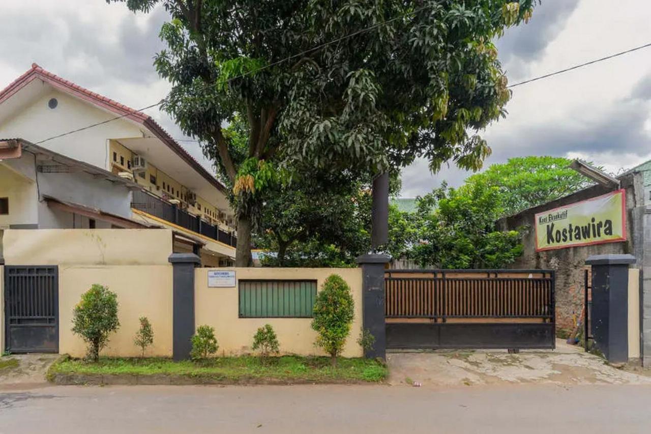 Hotel Kostawira Syariah Bintaro Mitra Reddoorz Mencil Zewnętrze zdjęcie